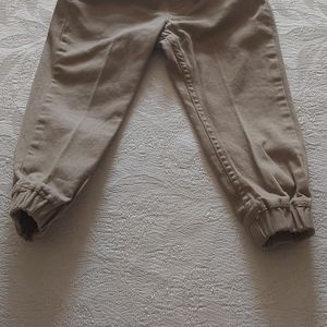 Boys Levi's joggers